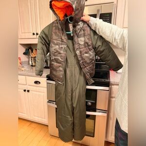 Kids snowsuit and jacket